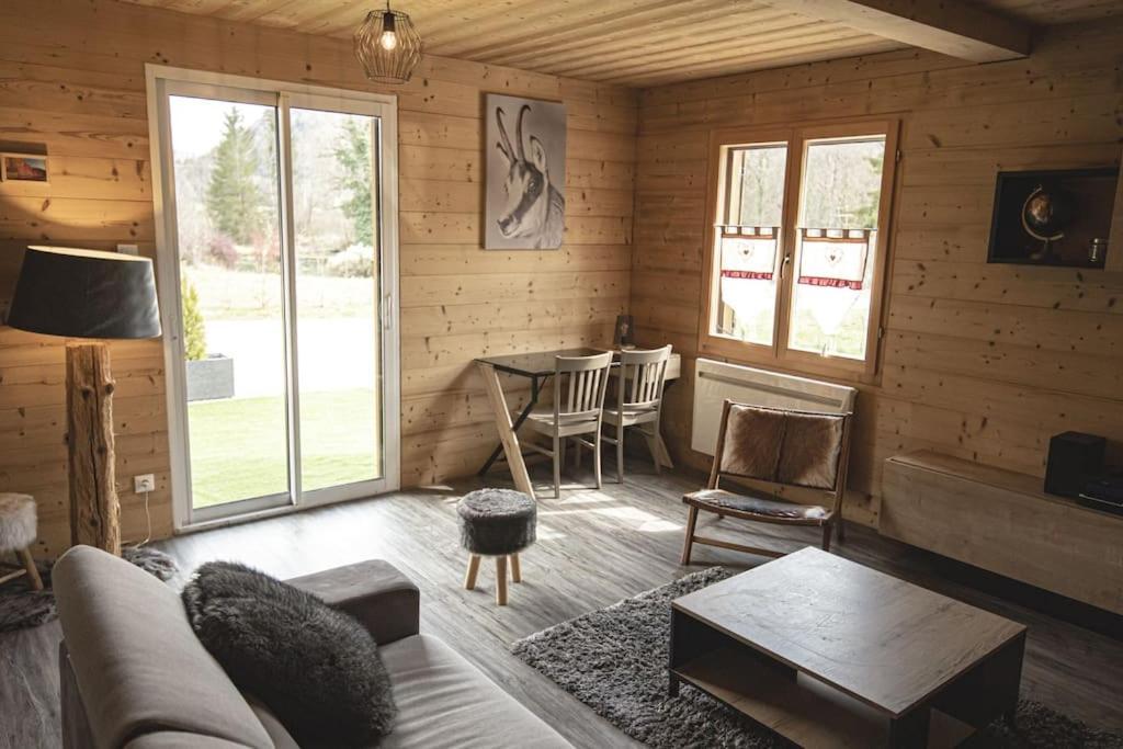 Gite Jura Mina Chalet Au Milieu De La Nature Villa Ney Buitenkant foto